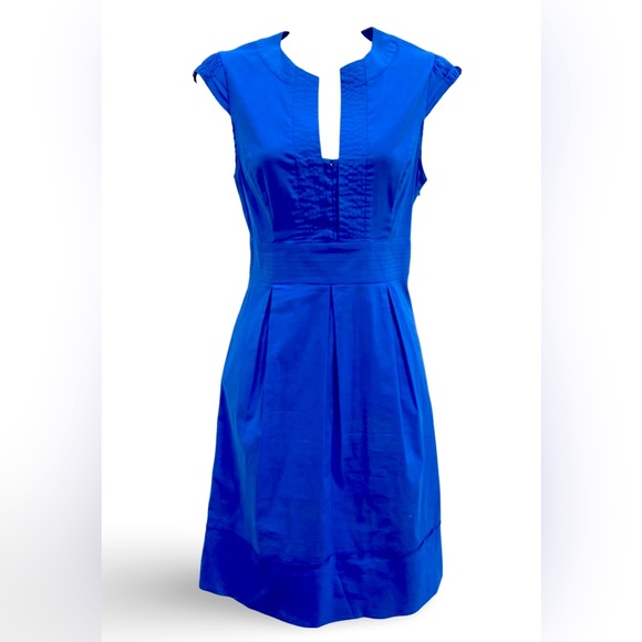 BCBG🦋 MAXAZRIA VIBRANT BLUE DRESS🦋SIZE SMALL DEEP KEYHOLE NECKLINE AND POCKETS - Picture 1 of 16